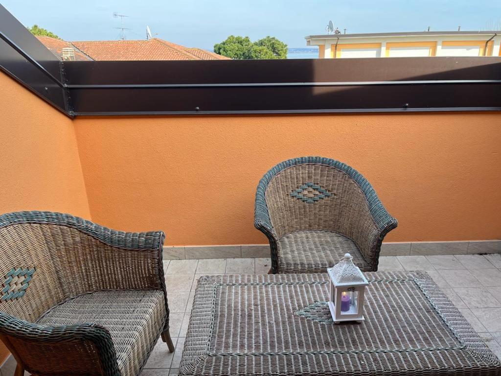 Perla Top Floor Apartment Sirmione Exterior photo